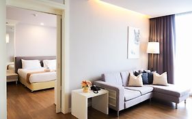 โรงแรม เดอะ แคนนาส (SHA Extra Plus)