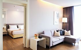 โรงแรม เดอะ แคนนาส (SHA Extra Plus)